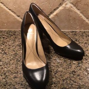 ISOLA Elena II black leather pumps size 11M